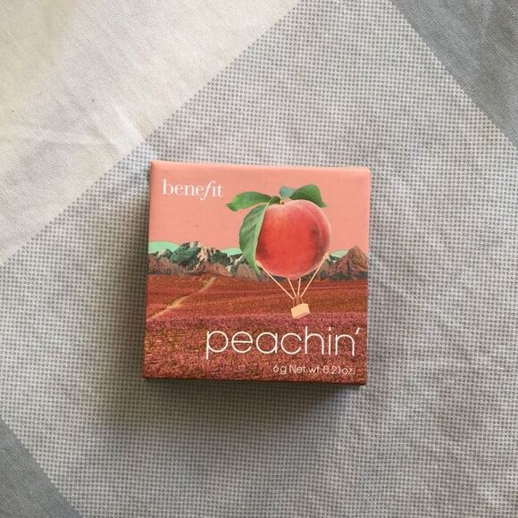 Benefit WANDERful Silky Soft Blush in Peachin’ NIB - Picture 2 of 4
